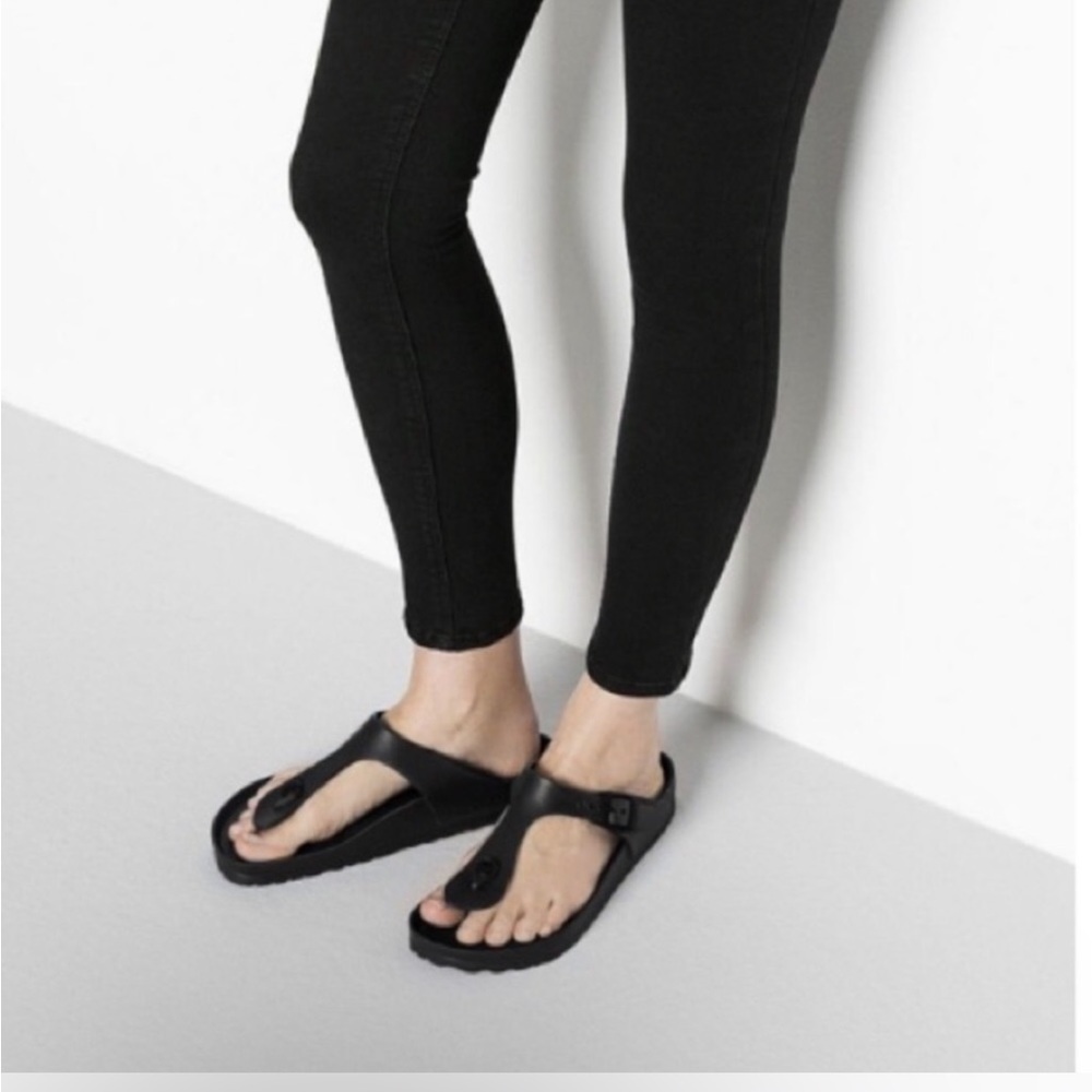 Birkenstock Gizeh Essentials Black Sandals